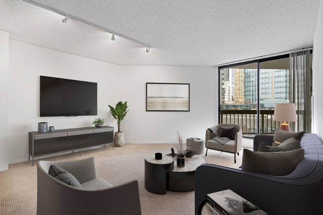 Photo - 75 N Dearborn St Apartment