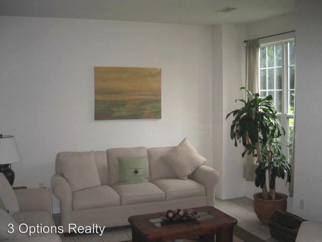 Building Photo - 4 br, 2.5 bath House - 1015 Crabapple Parc Dr
