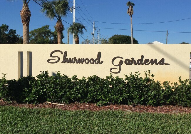 Foto del edificio - 200 SE Four Winds Dr