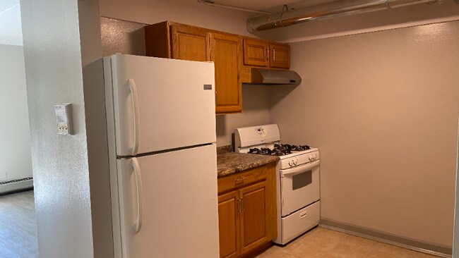Building Photo - 108 E Bailey Rd