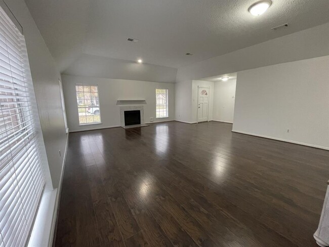Foto del edificio - 21430 Park Timbers Ln