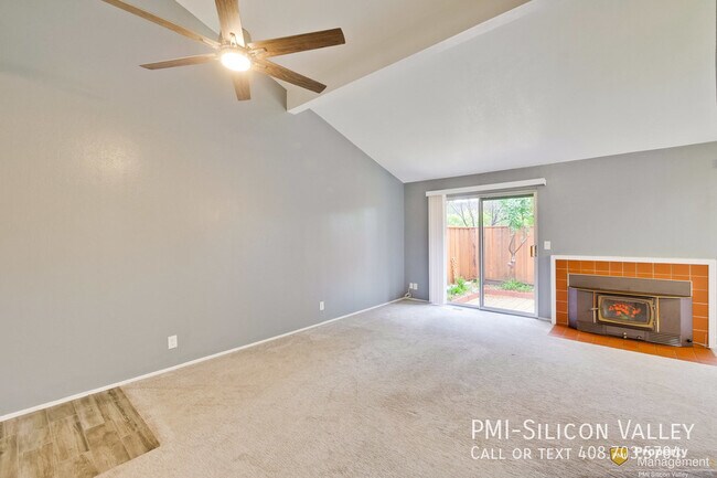 Building Photo - Great Home, Great Complex...