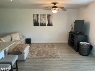 Foto del edificio - 5665 Trailwinds Dr