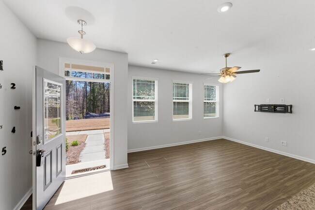 Foto del edificio - 1324 Galloway Rd