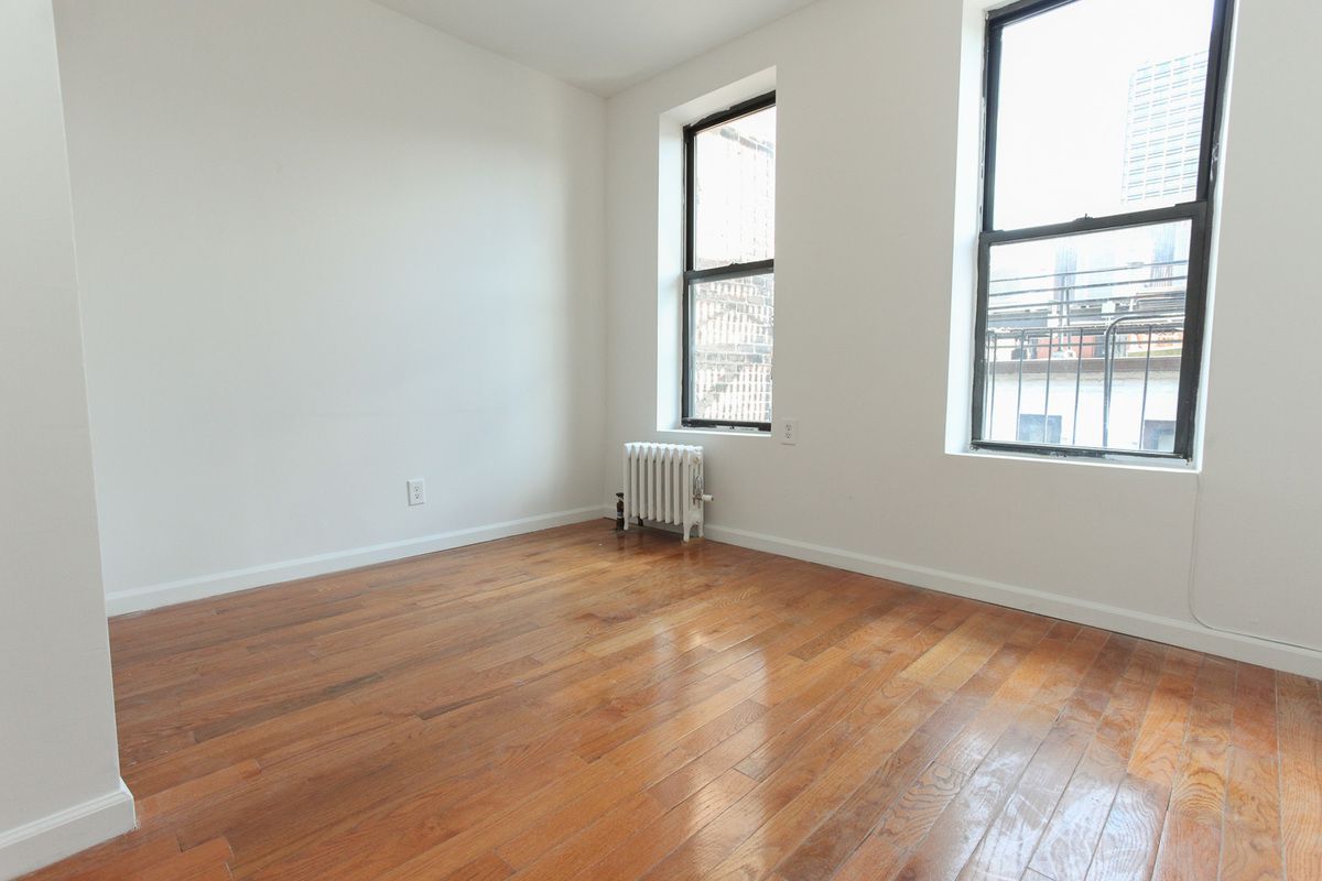 Foto principal - 182 Thompson St