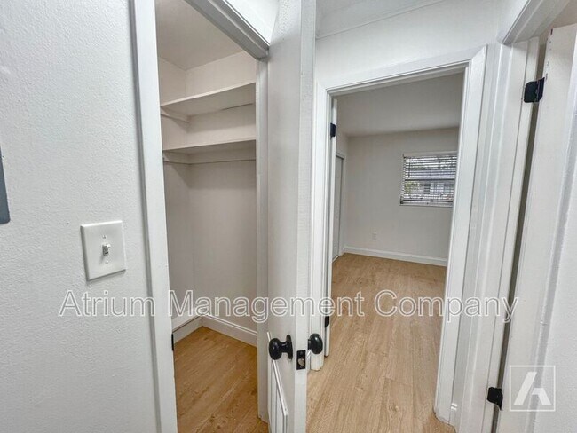 Foto del edificio - 615 Lakeview St