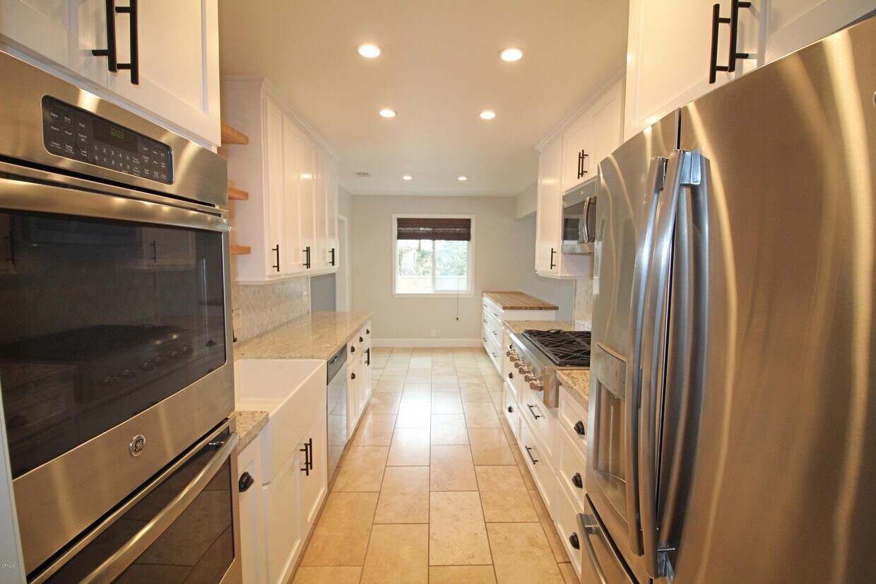 Primary Photo - 131 Beverly Dr