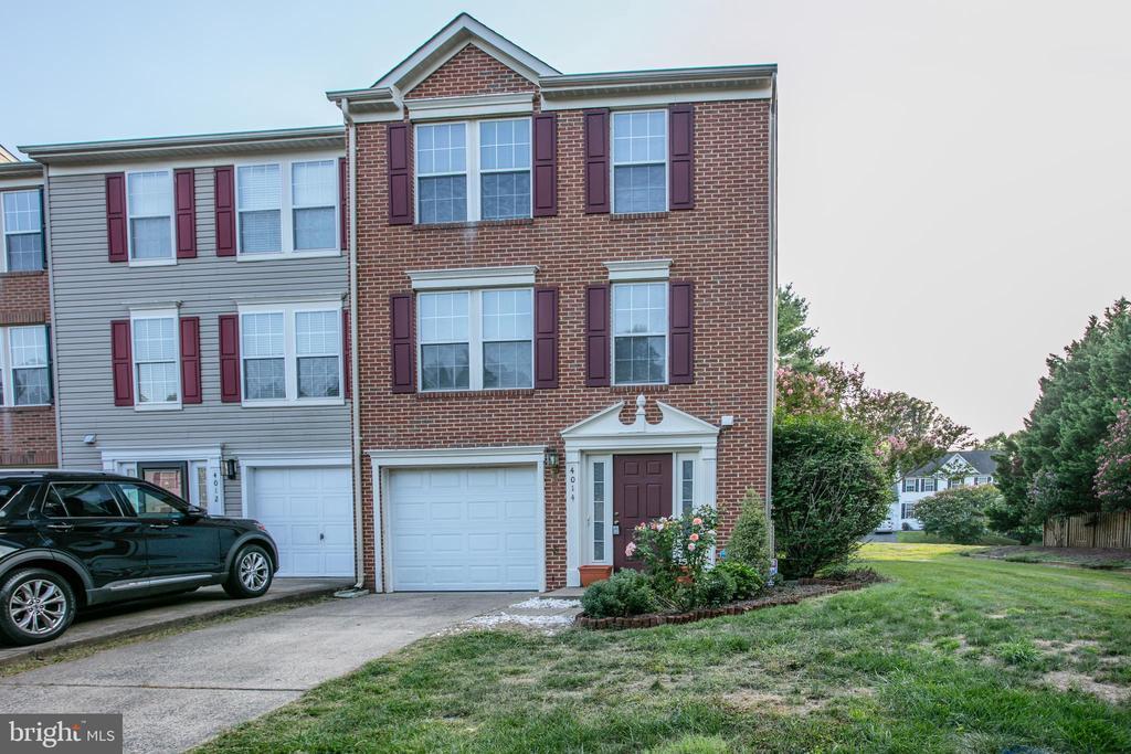 Primary Photo - 4014 Fountain Bridge Ct
