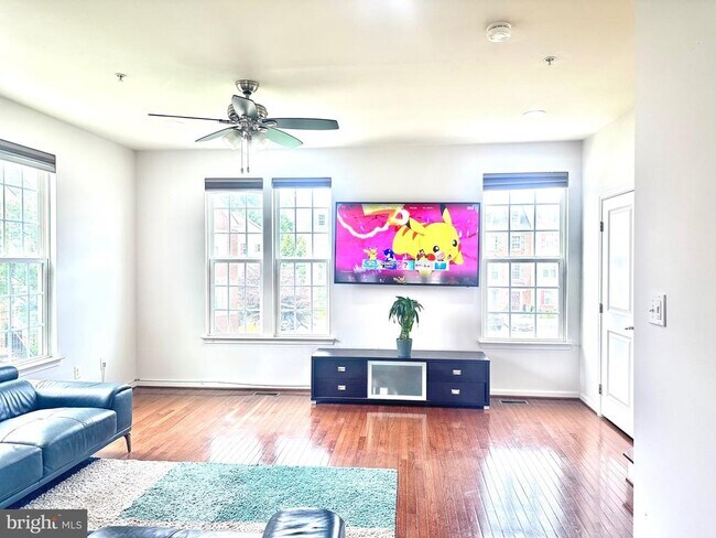 Foto del edificio - 22335 Honey Hill Ln