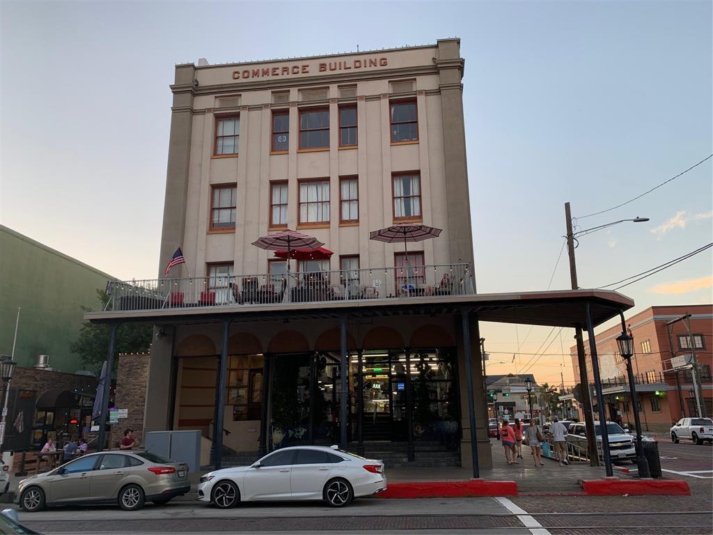 Foto principal - 2104 Strand St