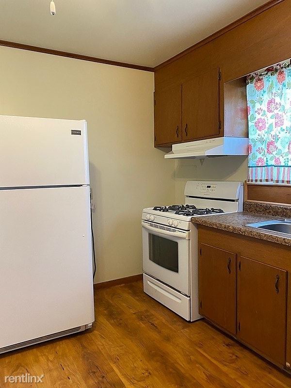 Foto principal - 2 br, 1 bath House - 1429 East School Street