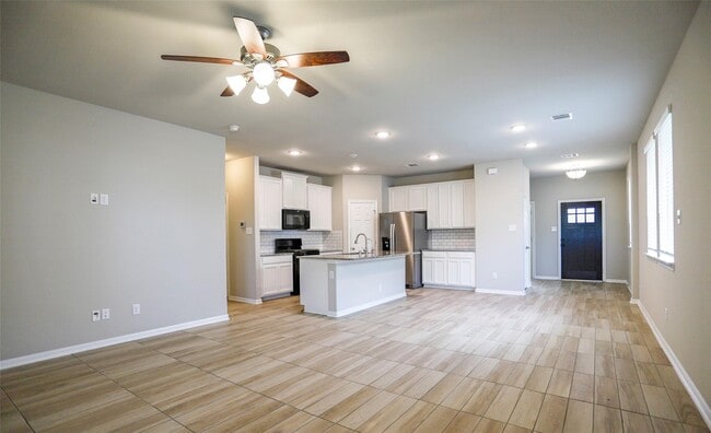 Building Photo - 26046 Quiet Field Ct