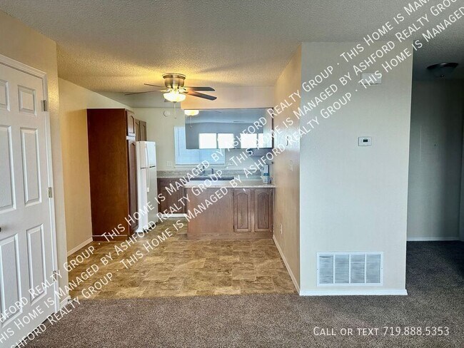 Building Photo - 1120 Yuma St
