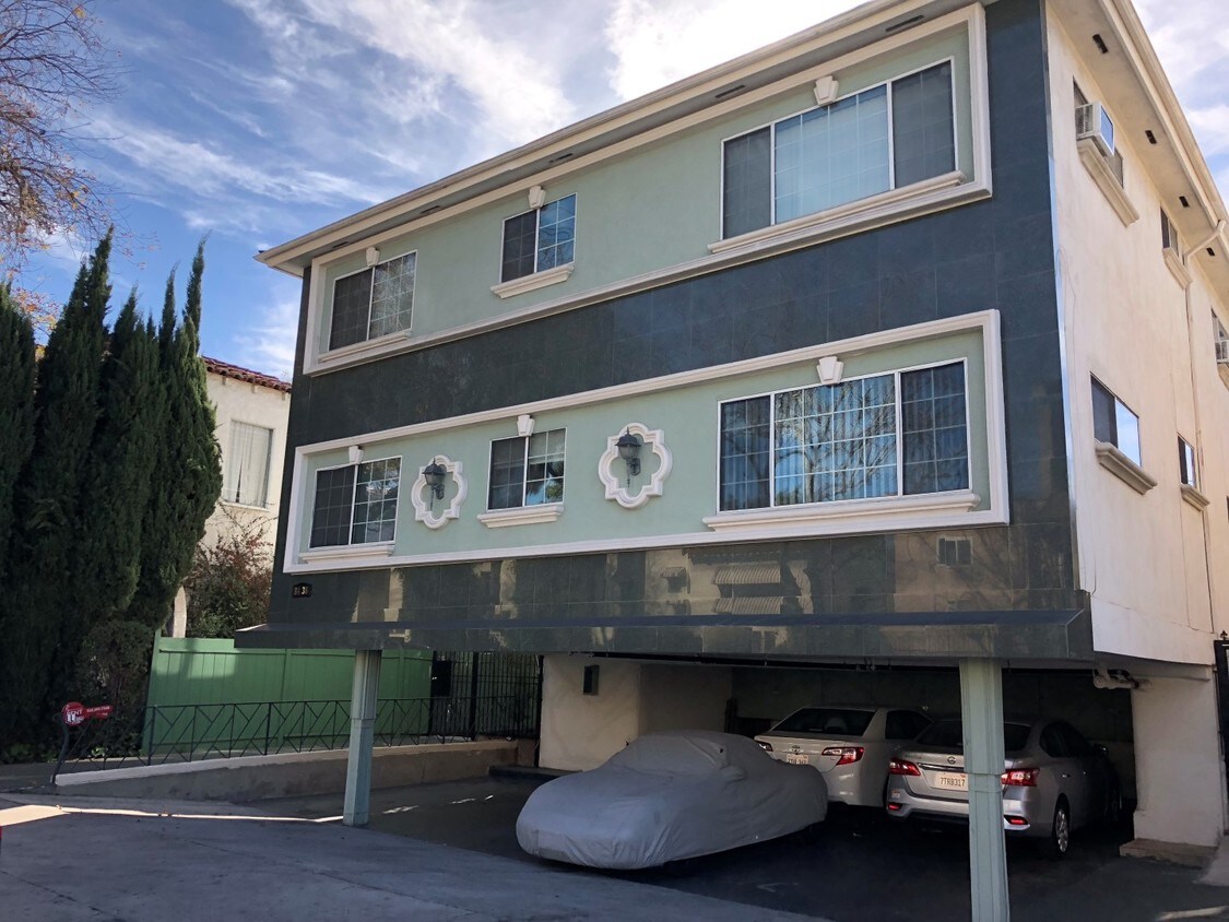 8436 Blackburn Ave, Los Angeles, CA 90048 Apartments in Los Angeles