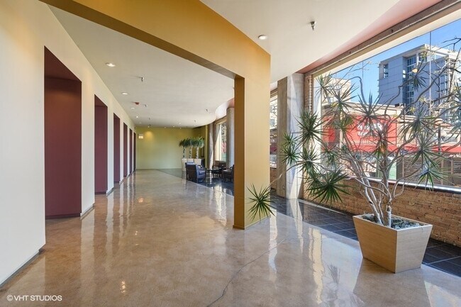 Foto del edificio - 728 W Jackson Blvd