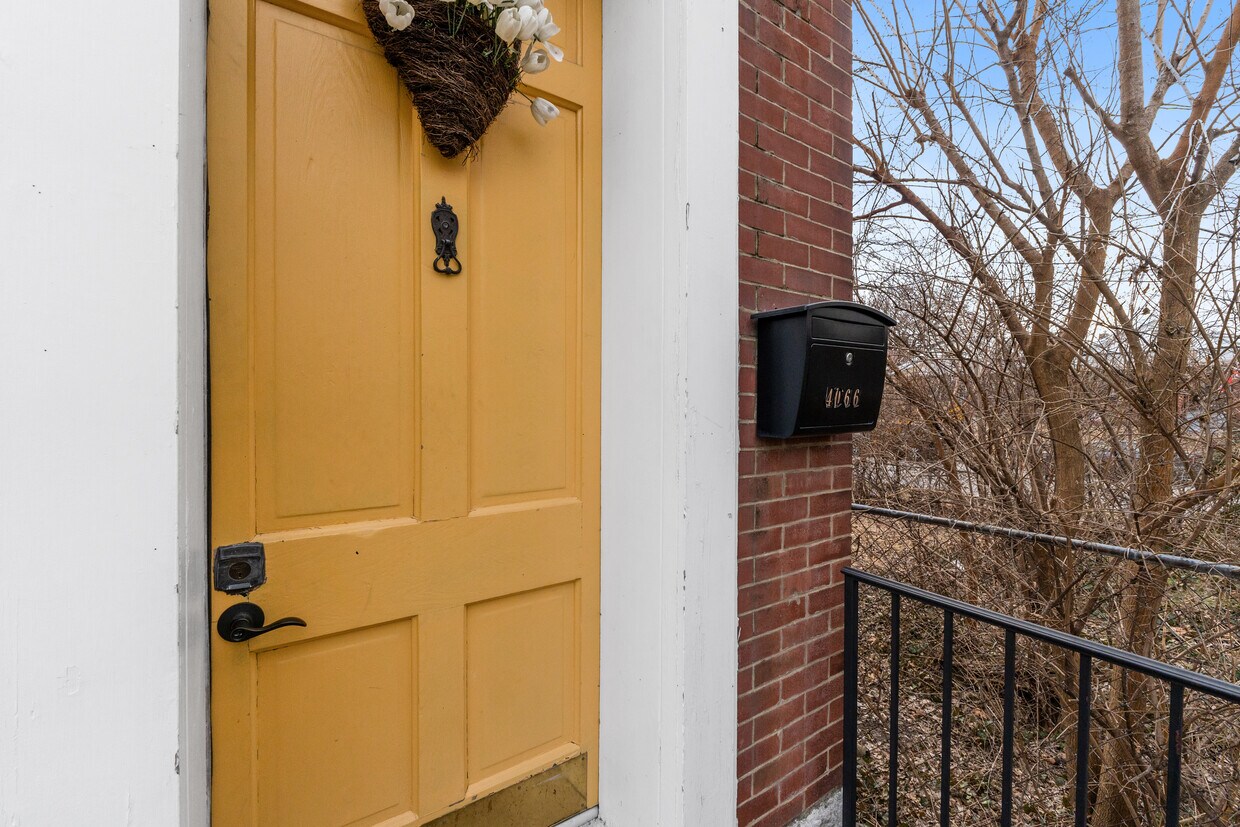 Foto principal - 4066 Phillips Ave
