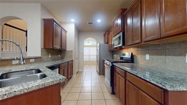 Foto del edificio - 8839 Debbie Terrace Dr