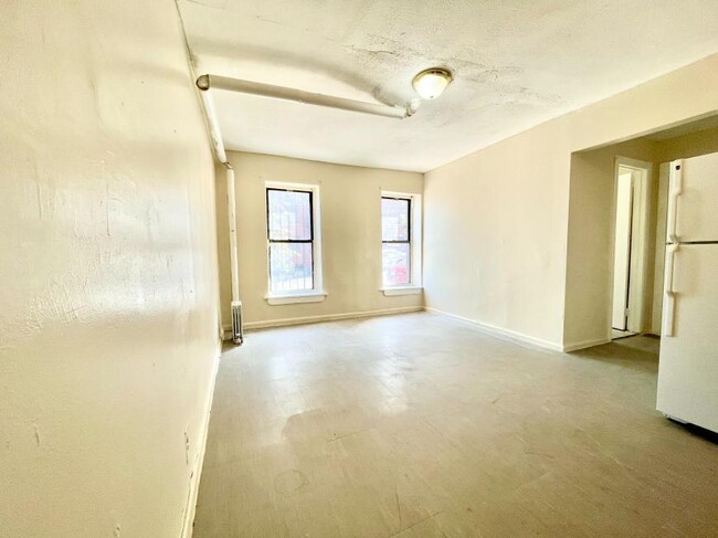 Building Photo - 1 bedroom in New York NY 10474
