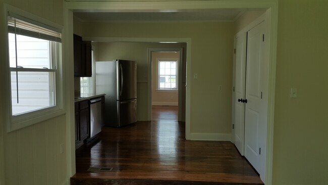 Foto del edificio - 752 Addison Ave