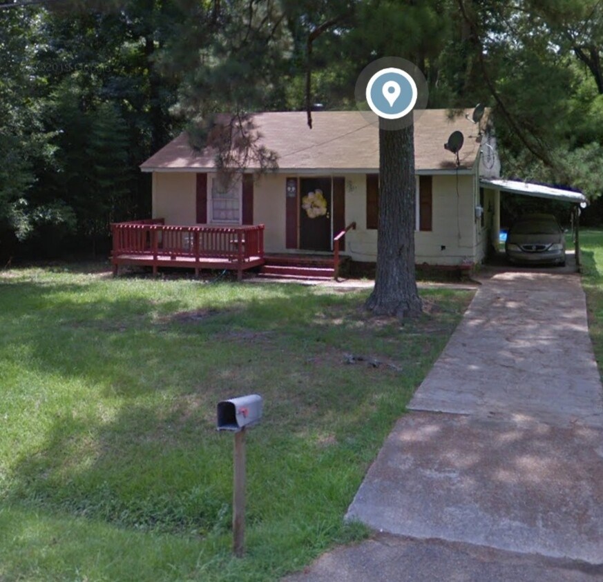 Primary Photo - 3077 Greenwood Ave