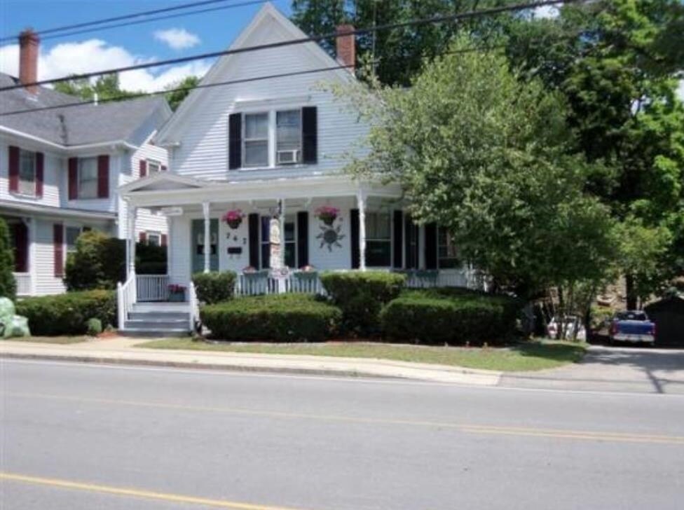 Primary Photo - 747 Central Ave