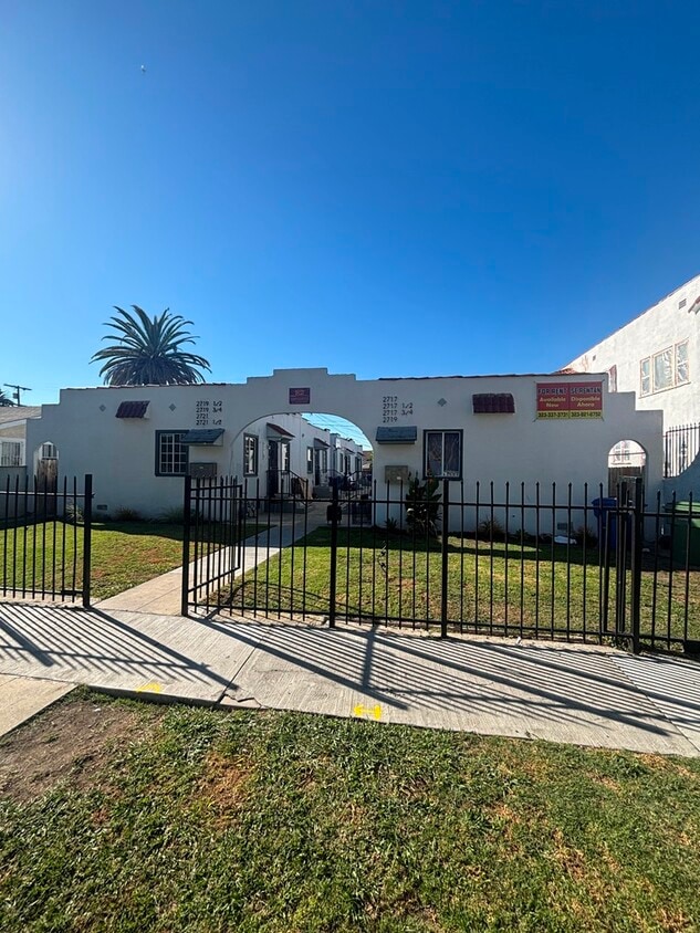 Foto principal - 2721 1/2 S Sycamore Ave