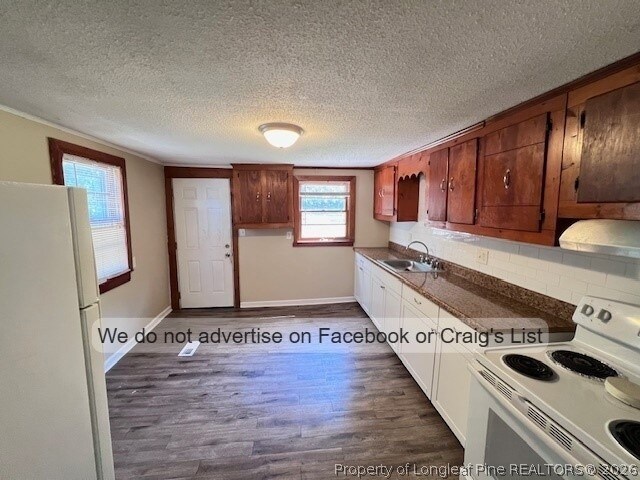 Foto del edificio - 2817 Pine Springs Dr