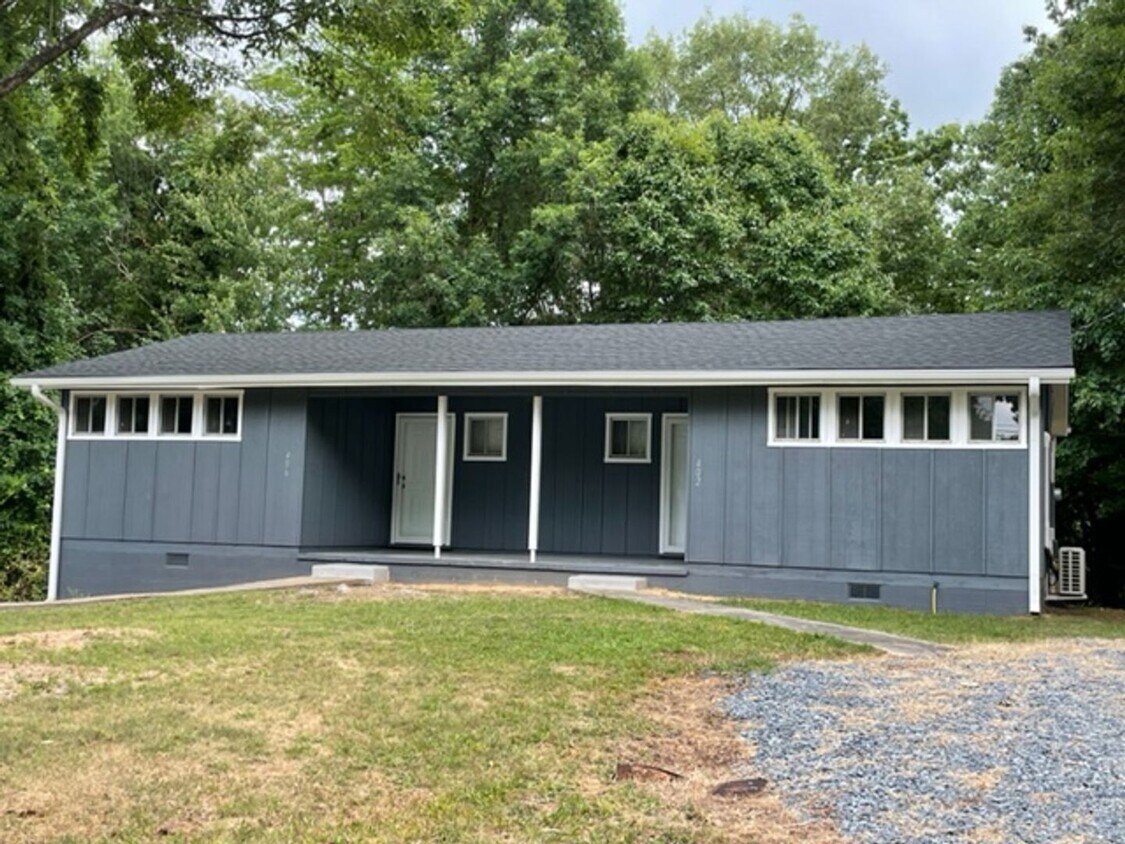 402406 Englewood Dr Unit 402 ENGLEWOOD DR, Asheboro, NC 27203 Room