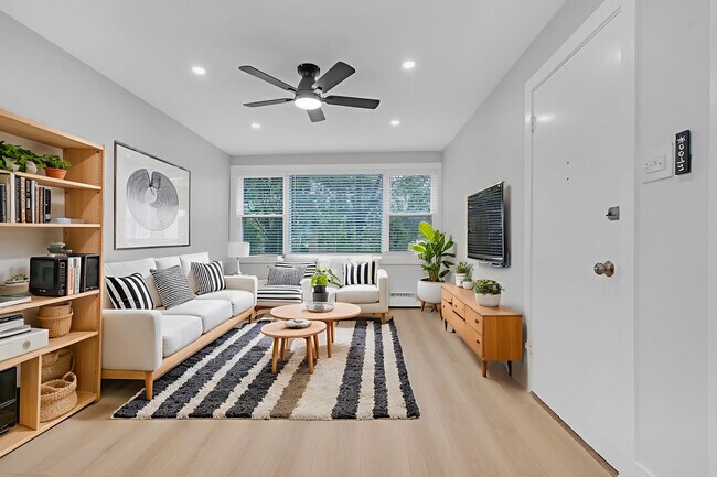 Foto del edificio - 2712 W Balmoral Ave