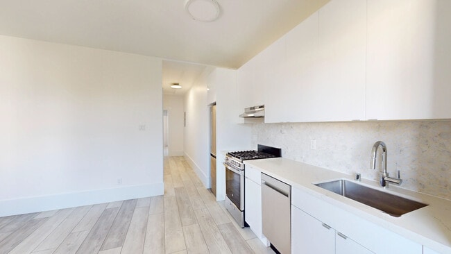 Foto del edificio - 3640A 19th St