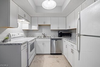 Building Photo - 4906 Victoria Dr
