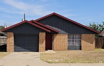 Building Photo - 4720 W Cuthbert Ave