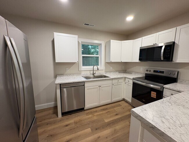 Foto del edificio - Modern Comfort & Convenient Living