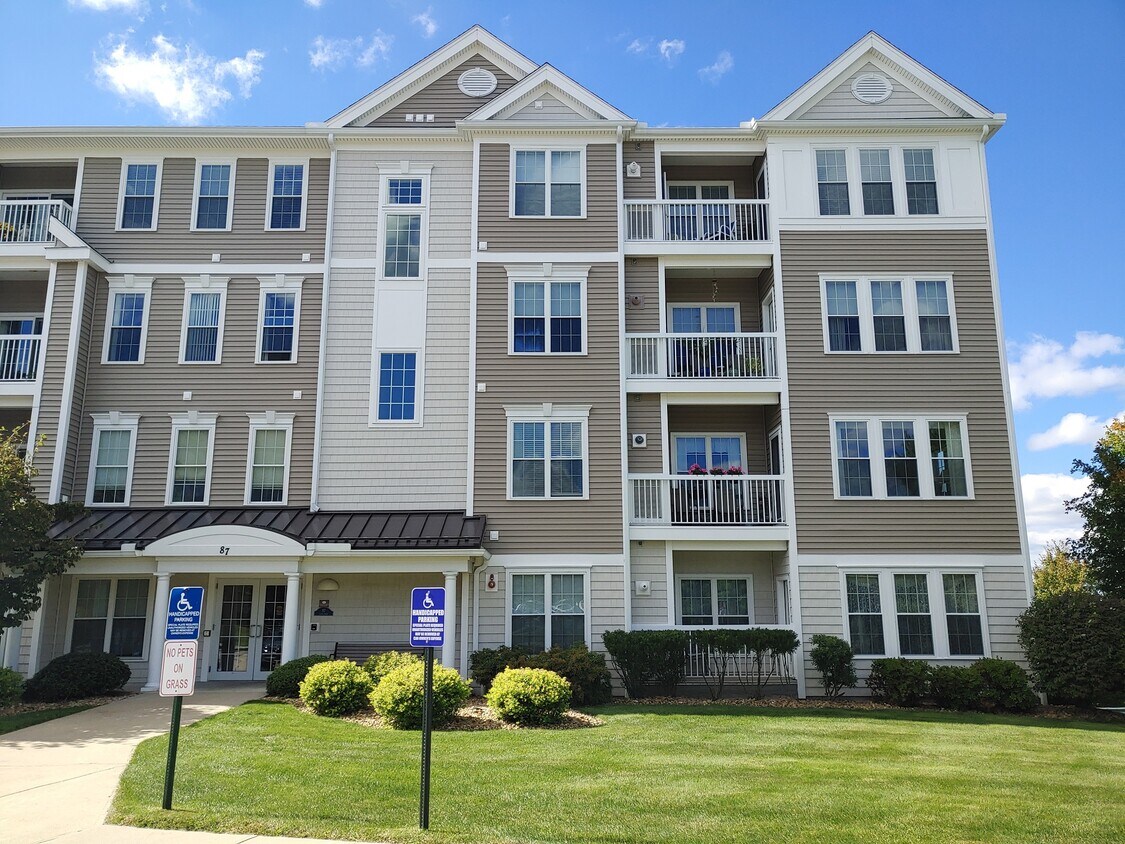 87 Clocktower Dr Unit 2209, Waltham, MA 02452 Condo for Rent in Waltham, MA