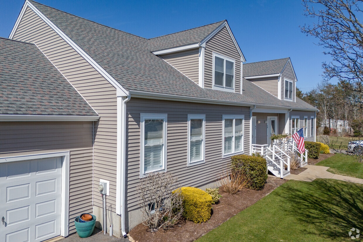 The Village at Bay Point Apartments in Buzzards Bay, MA