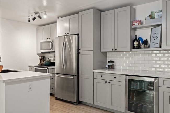 Foto del edificio - Kihei Villages - Unfurnished upstairs unit 2 bd/1.5 bath. Nicely remodeled.