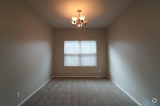 Building Photo - 5420 Backglen Dr