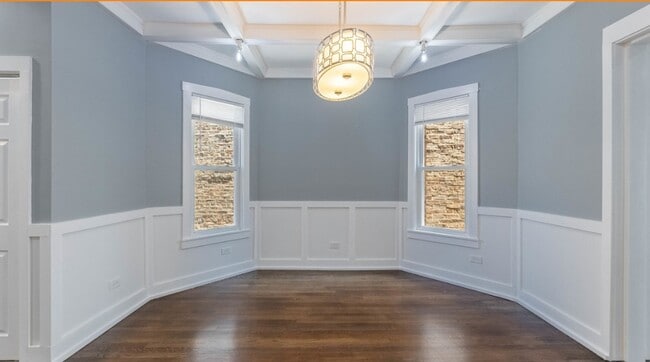 Dining room - 1306 W 64th St