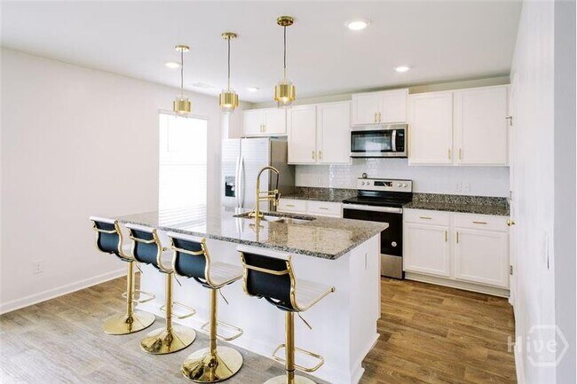 Foto del edificio - 123 Skylark Rd