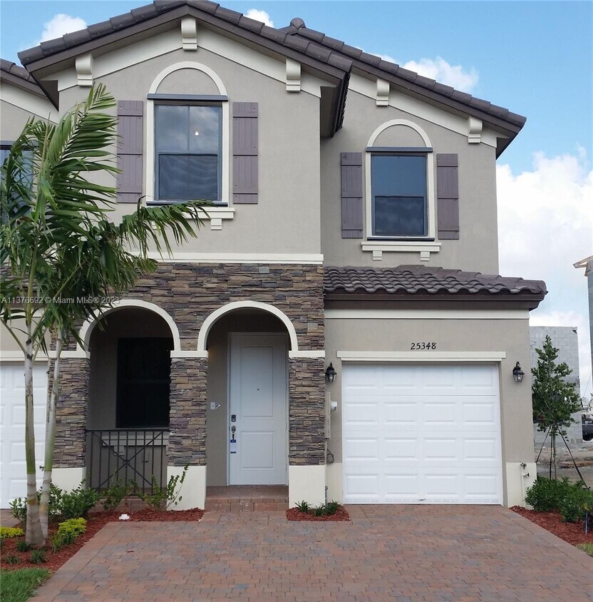25348 SW 116th Ave, Homestead, FL 33032 Townhome Rentals in Homestead