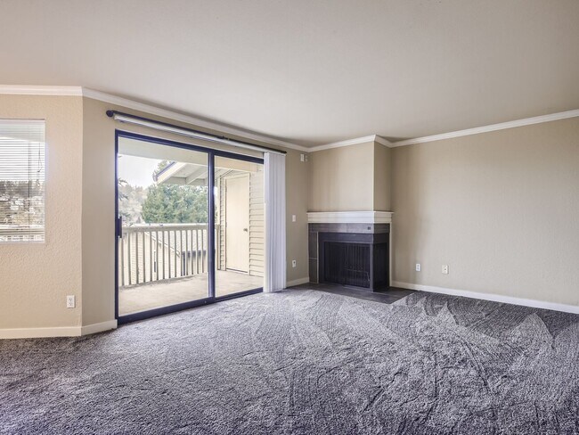 Foto del edificio - Updated 2 Bed Kirkland Condo at the Ideal Location!