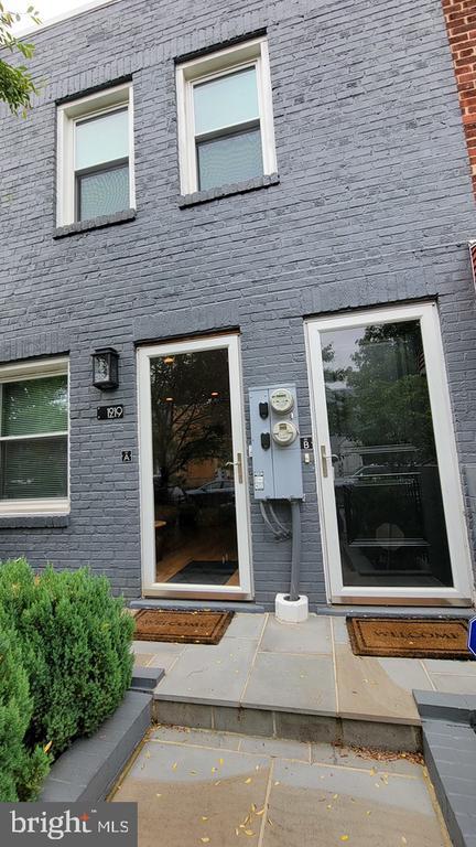 Foto principal - 1219 16th St NE