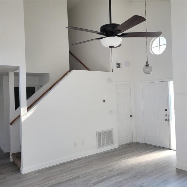 Building Photo - 214 Bay Head Dr