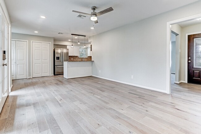 Foto del edificio - 12318 Atwell Dr