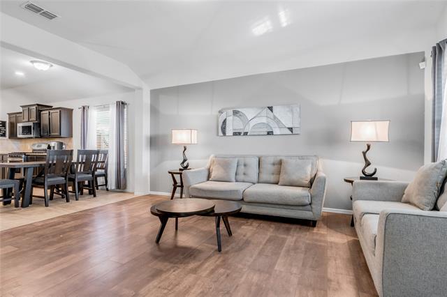 Foto del edificio - 6337 Pontoon St