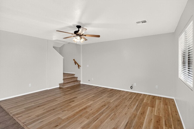 Foto del edificio - 41628 W Hillman Dr