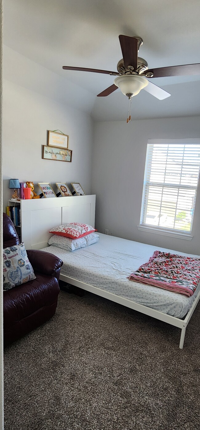 Guest Bedroom - 2132 Bailey St