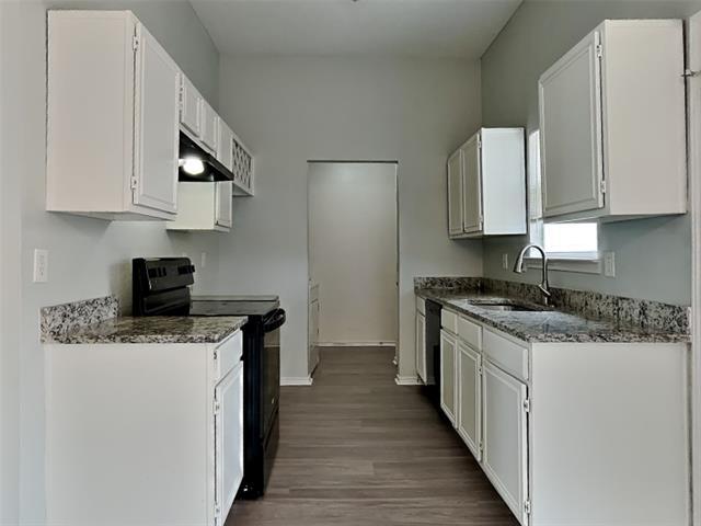 Building Photo - 12619 Summer Hill Dr