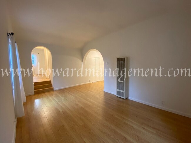 Building Photo - 02025FO