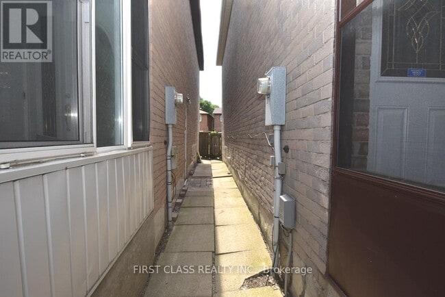 Building Photo - 3 Halder Crescent